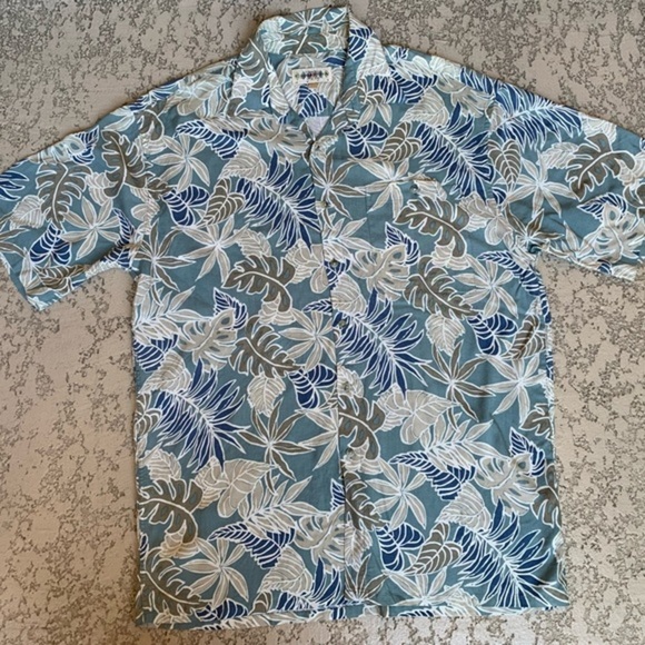 Hawaiian Shirt - Picture 1 of 5